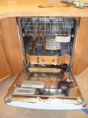 Our super-awesome GE Profile dishwasher